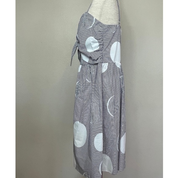 Bonsui Front Knot White & Black A-Line Sundress - Picture 6 of 13